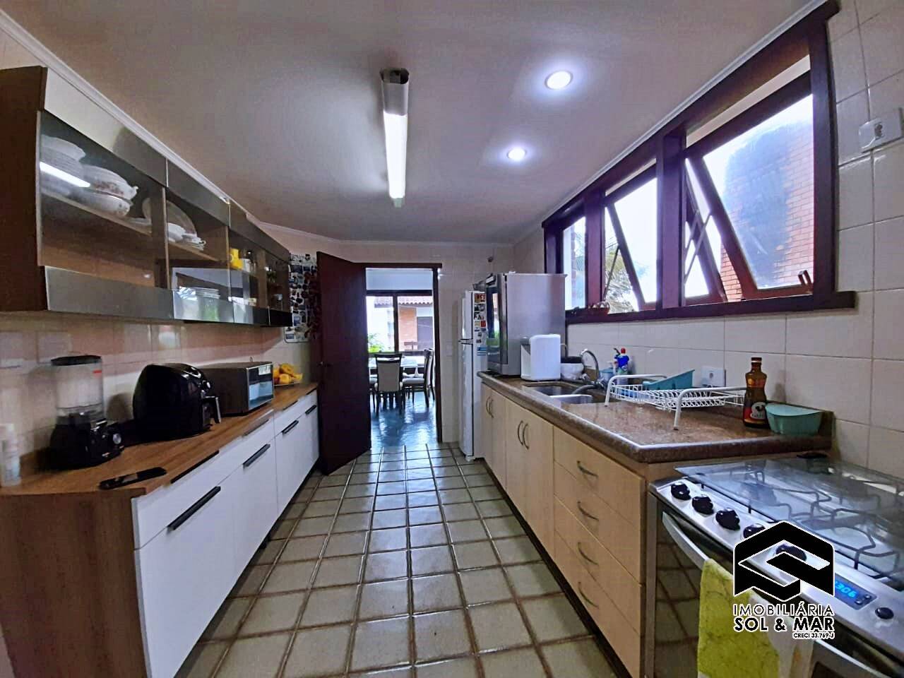 Casa à venda com 5 quartos, 320m² - Foto 6