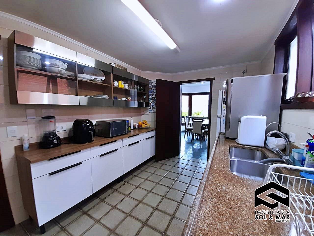 Casa à venda com 5 quartos, 320m² - Foto 12