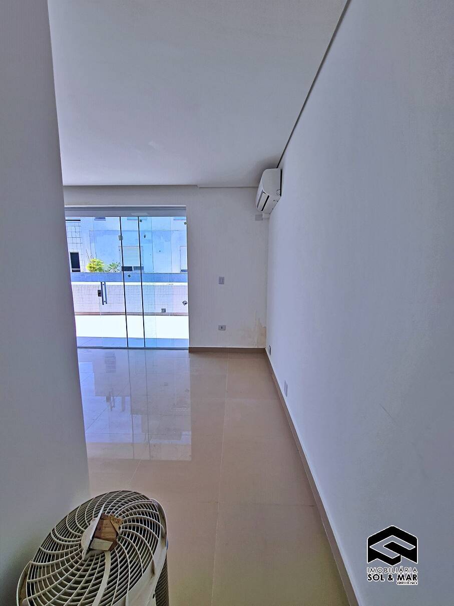 Cobertura à venda com 3 quartos, 250m² - Foto 2