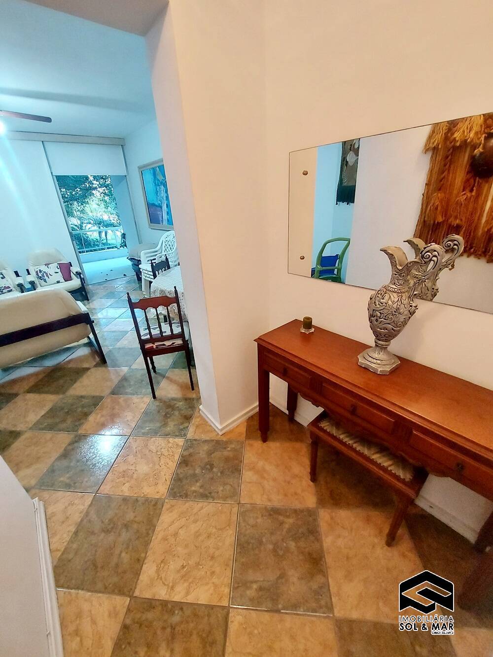 Apartamento à venda com 3 quartos, 110m² - Foto 1