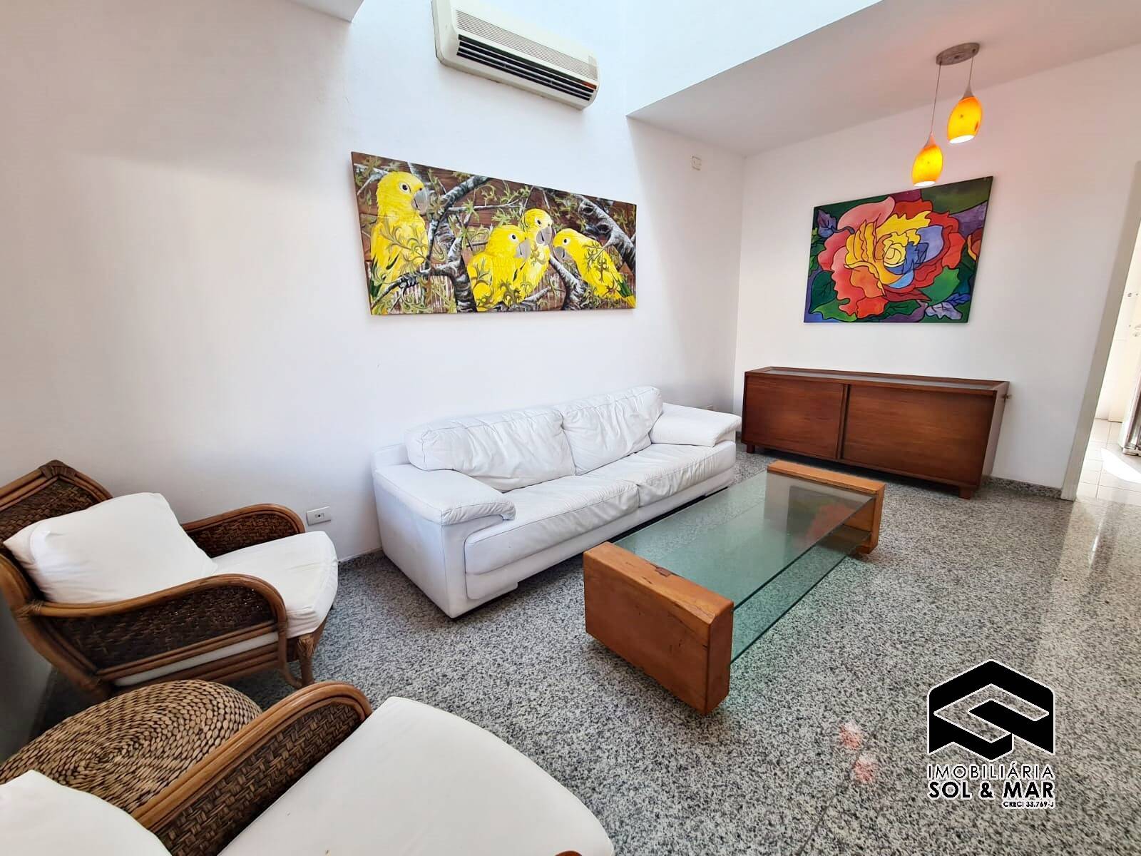 Casa à venda com 5 quartos, 170m² - Foto 1