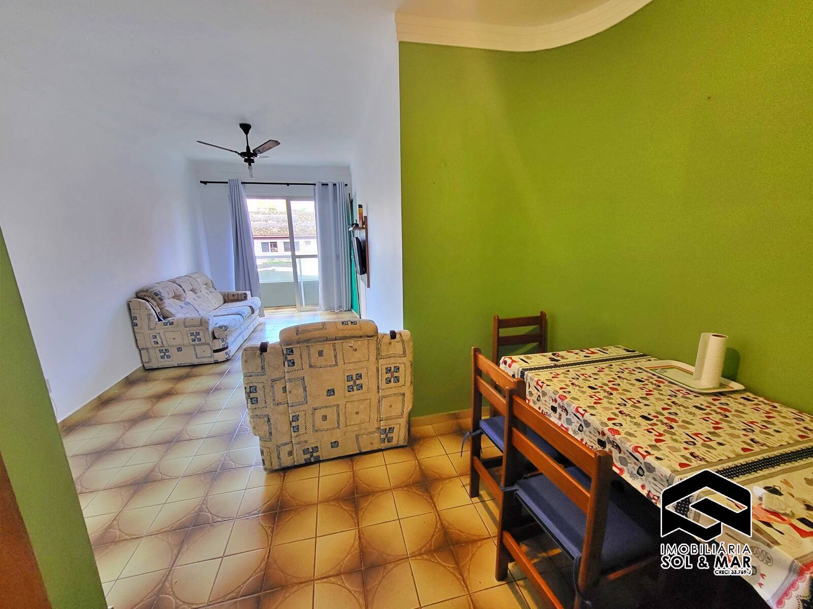 Apartamento à venda com 1 quarto, 45m² - Foto 2