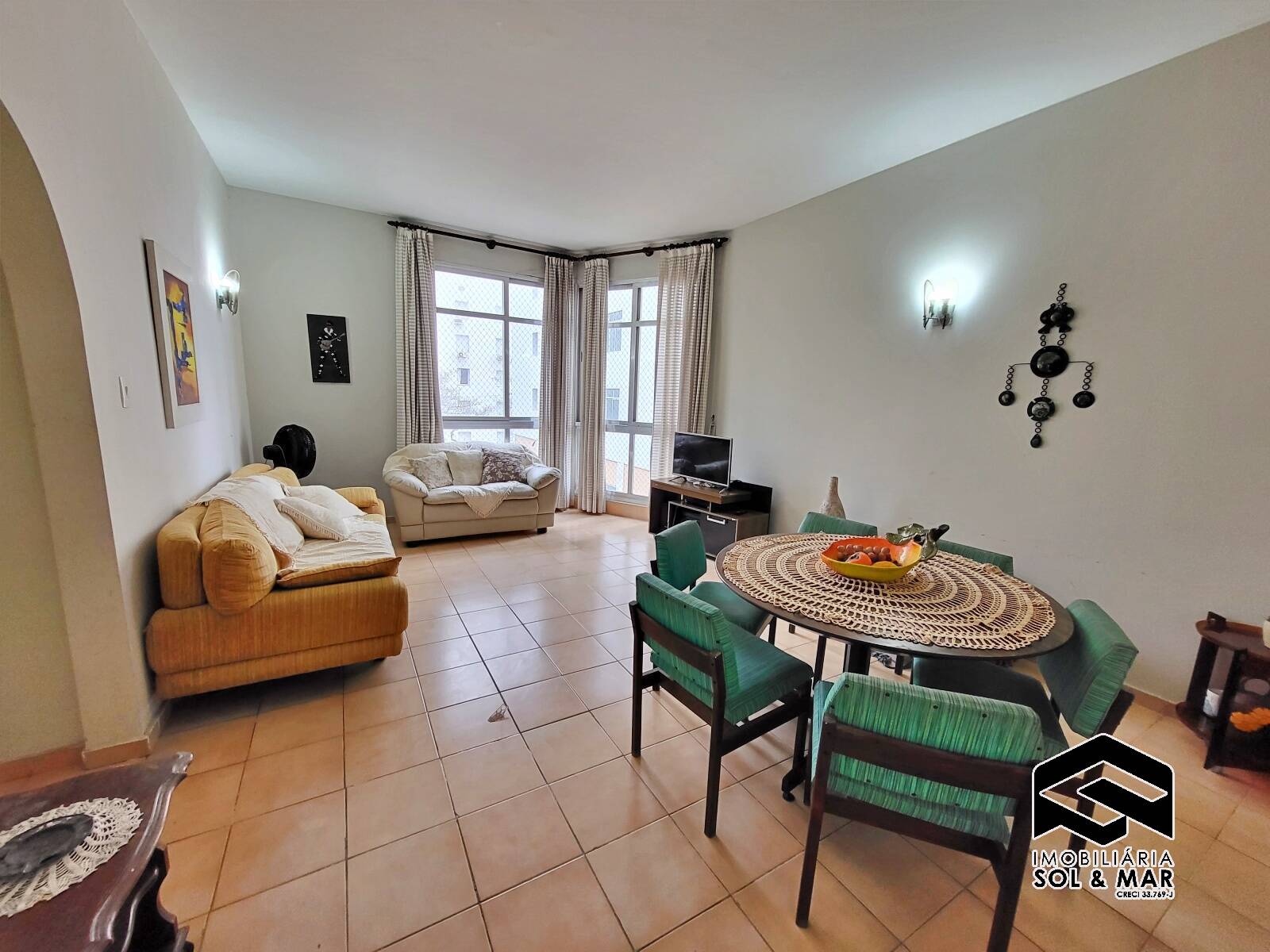 Apartamento à venda com 3 quartos, 90m² - Foto 1