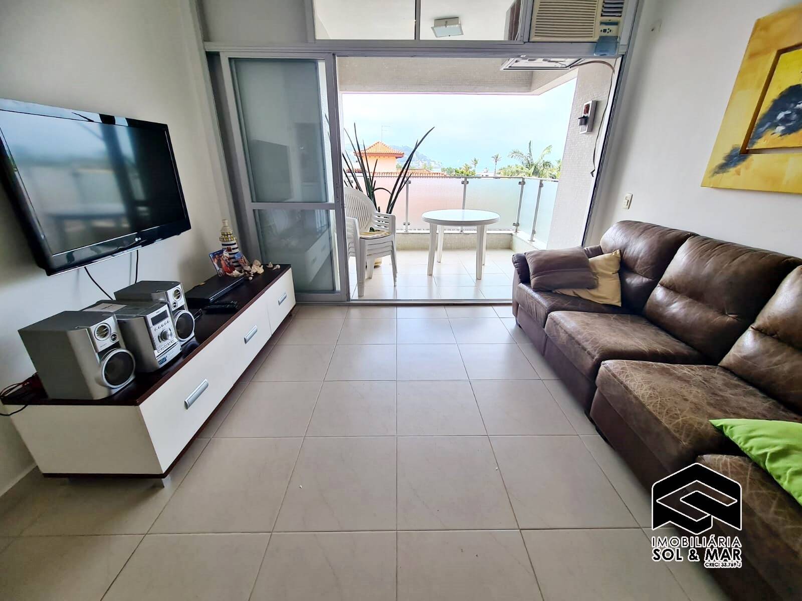 Apartamento à venda com 3 quartos, 75m² - Foto 1