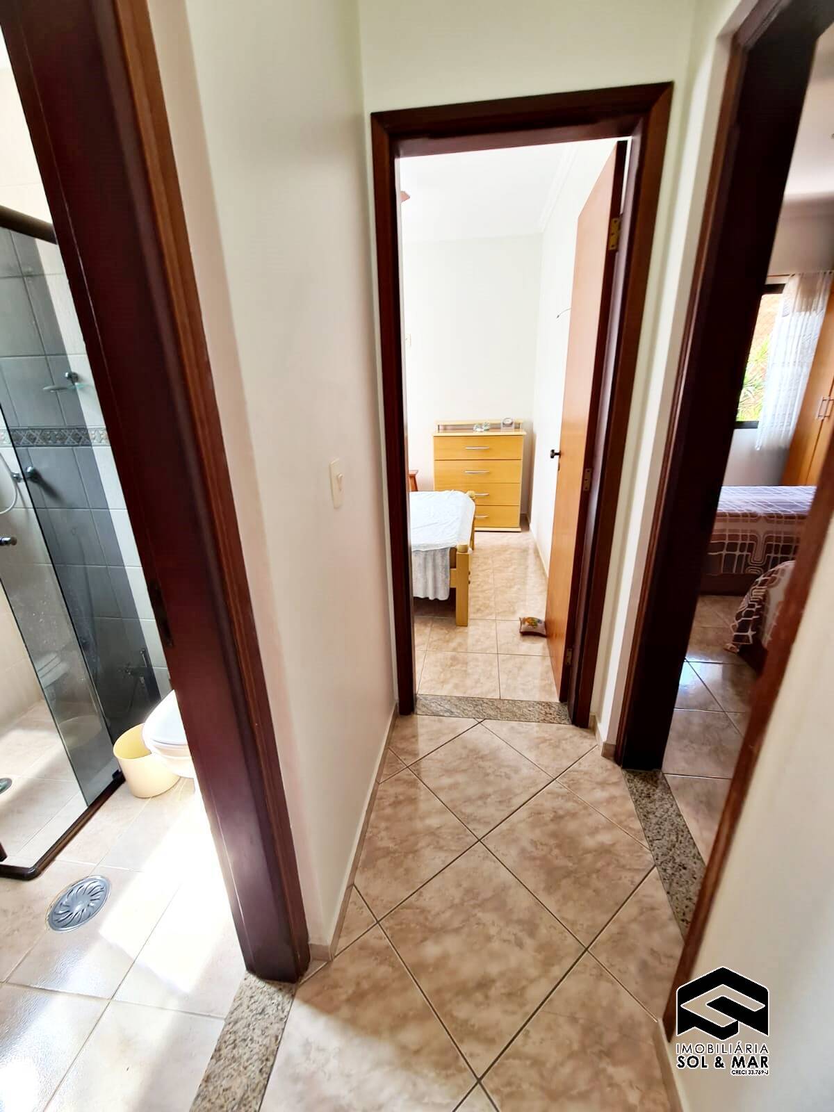 Apartamento à venda com 2 quartos, 65m² - Foto 4