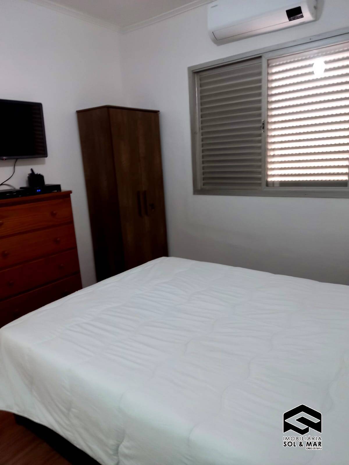 Apartamento à venda com 2 quartos, 70m² - Foto 4