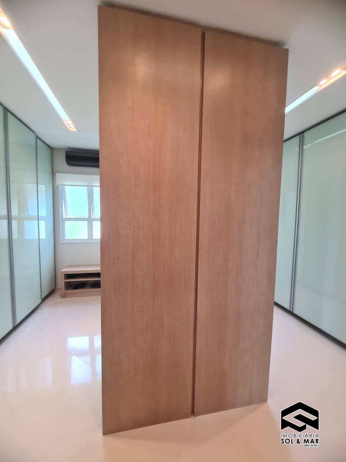 Casa para alugar com 5 quartos, 650m² - Foto 49