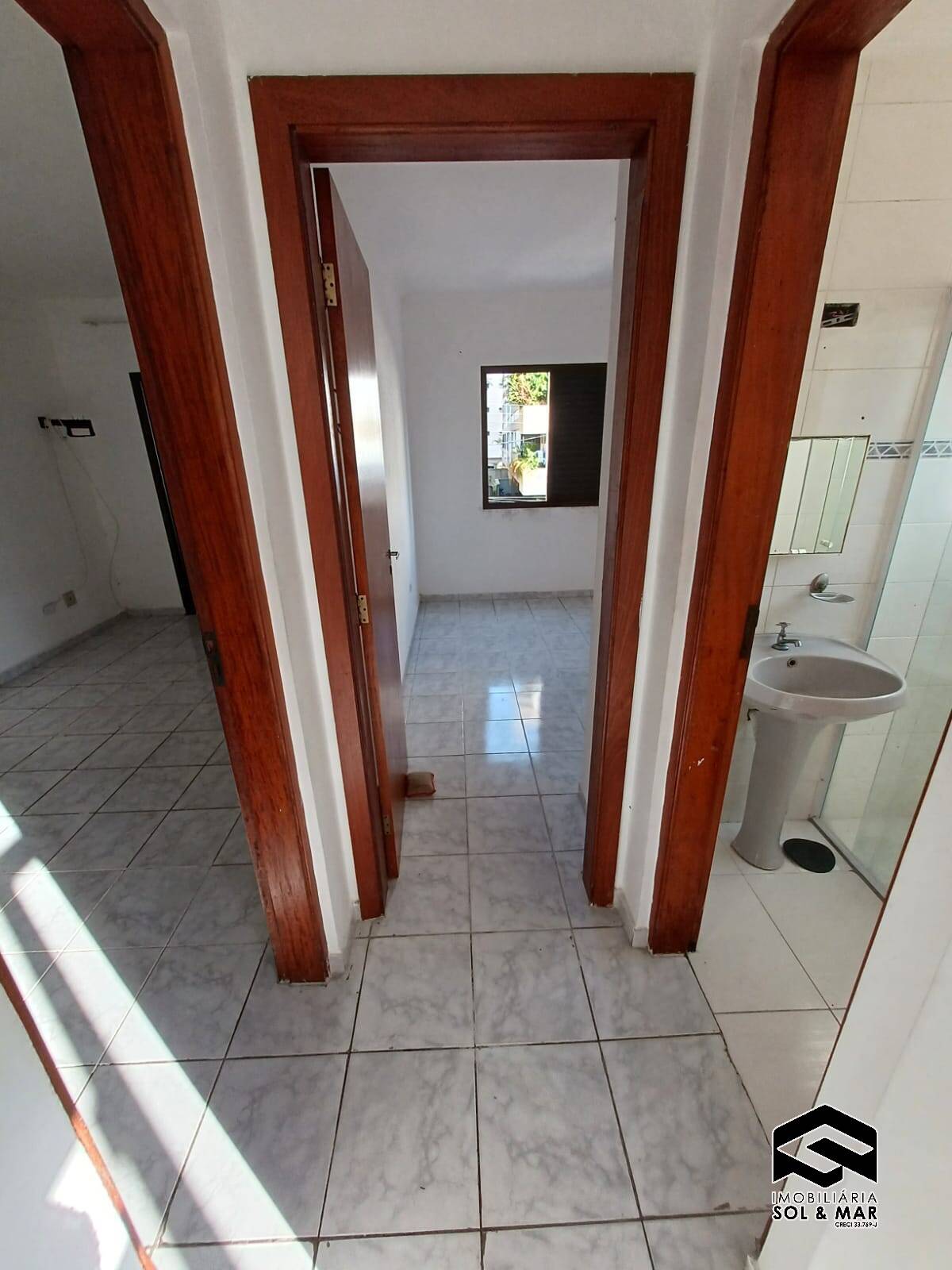 Apartamento à venda com 2 quartos, 55m² - Foto 2