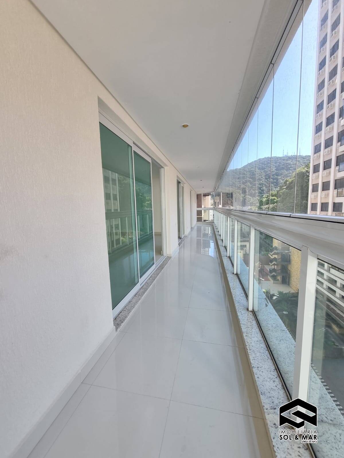 Apartamento à venda com 4 quartos, 175m² - Foto 8