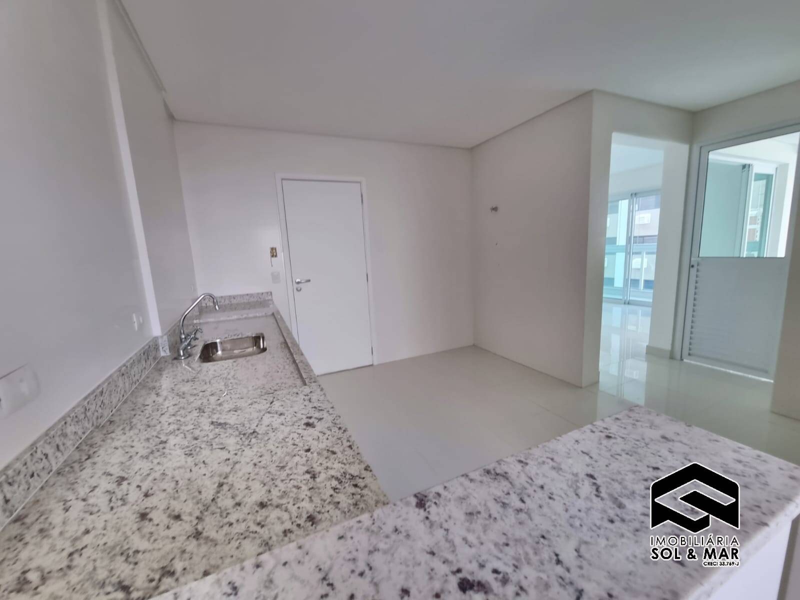 Apartamento à venda com 4 quartos, 175m² - Foto 25