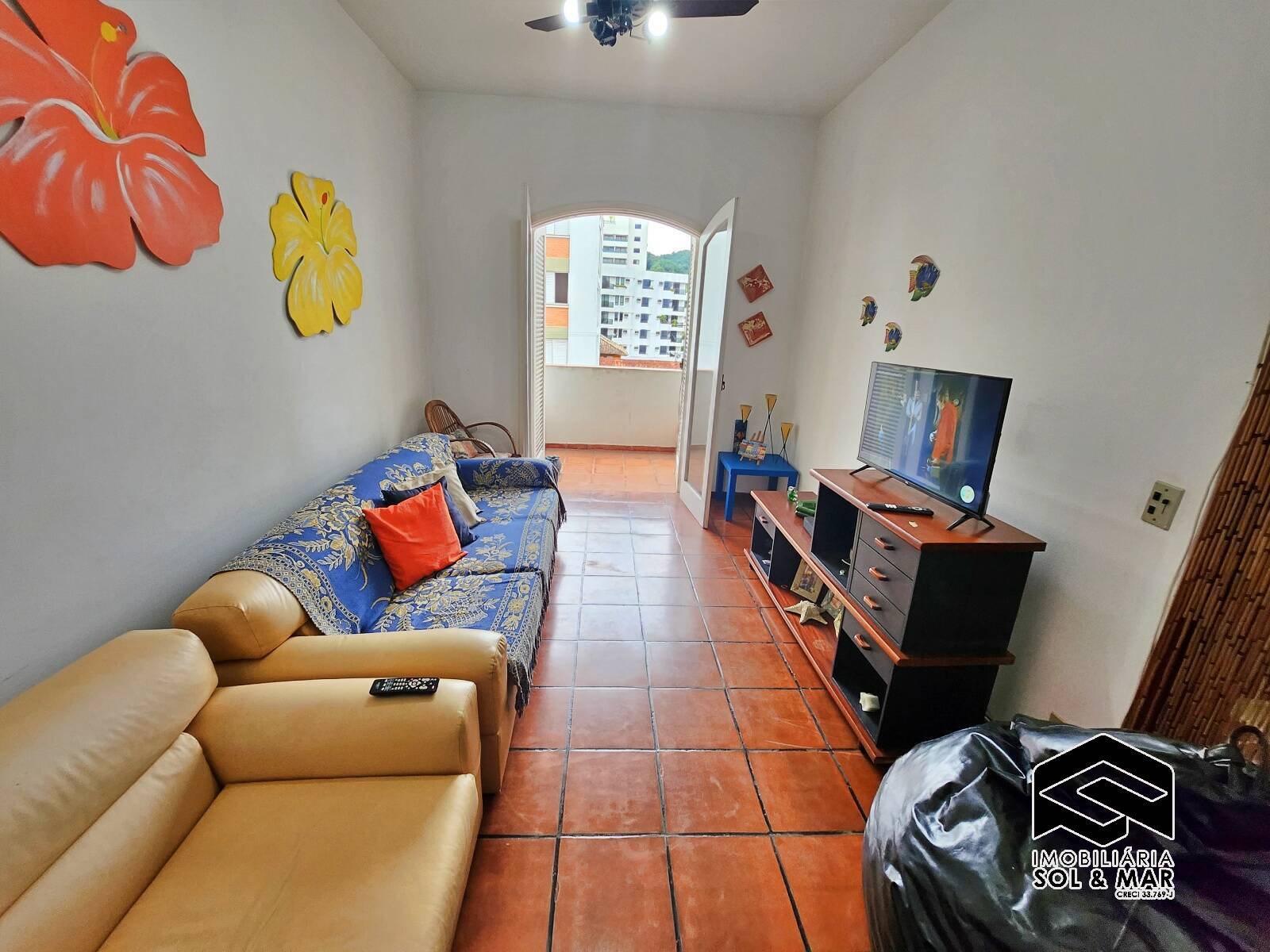 Apartamento à venda com 3 quartos, 80m² - Foto 3