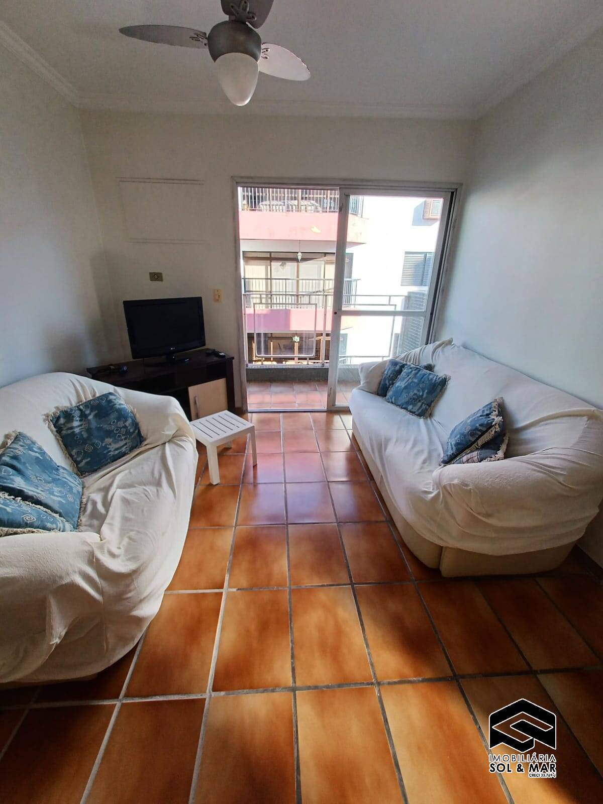 Apartamento à venda com 2 quartos, 70m² - Foto 4