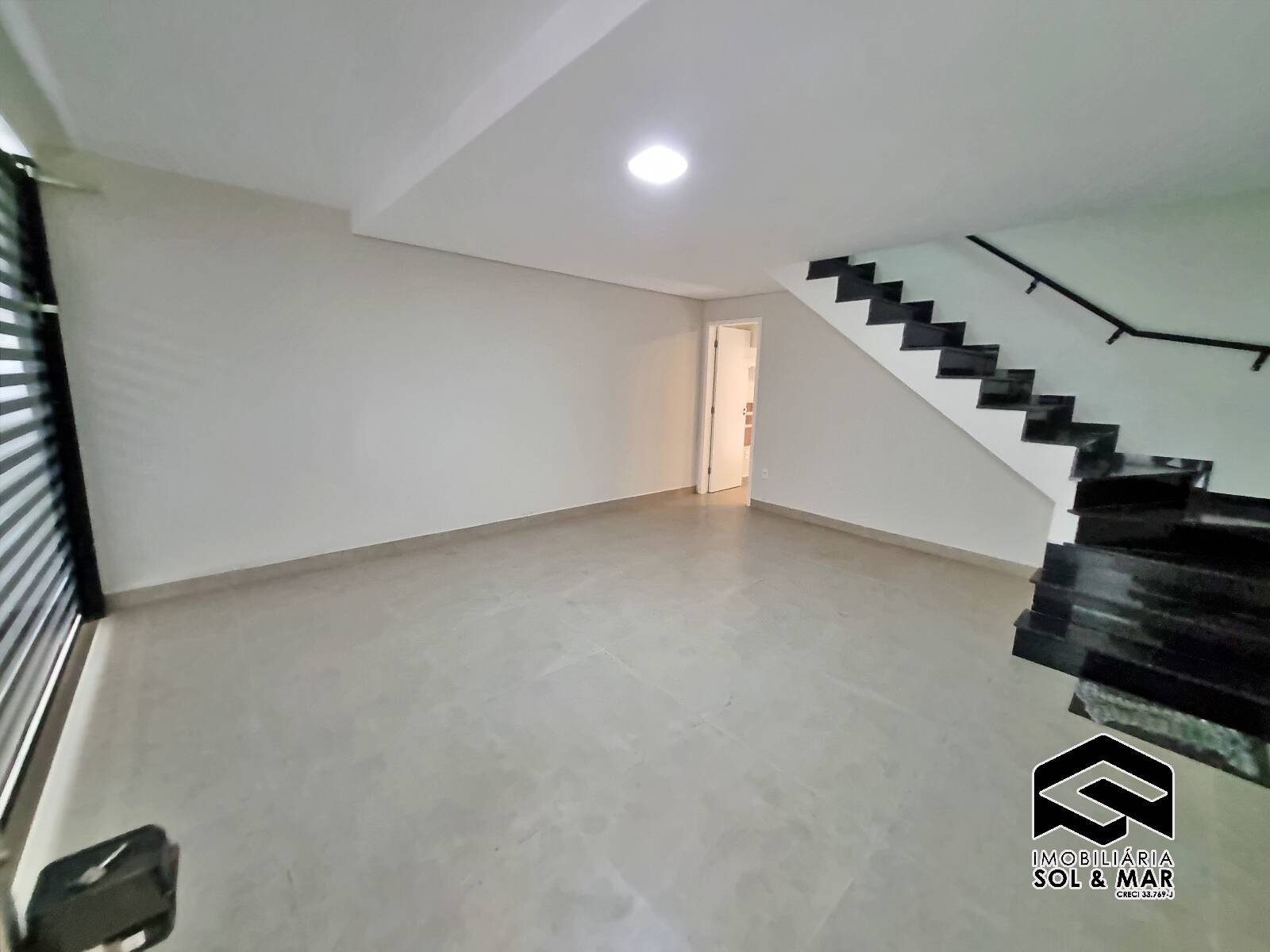 Apartamento à venda com 3 quartos, 140m² - Foto 3