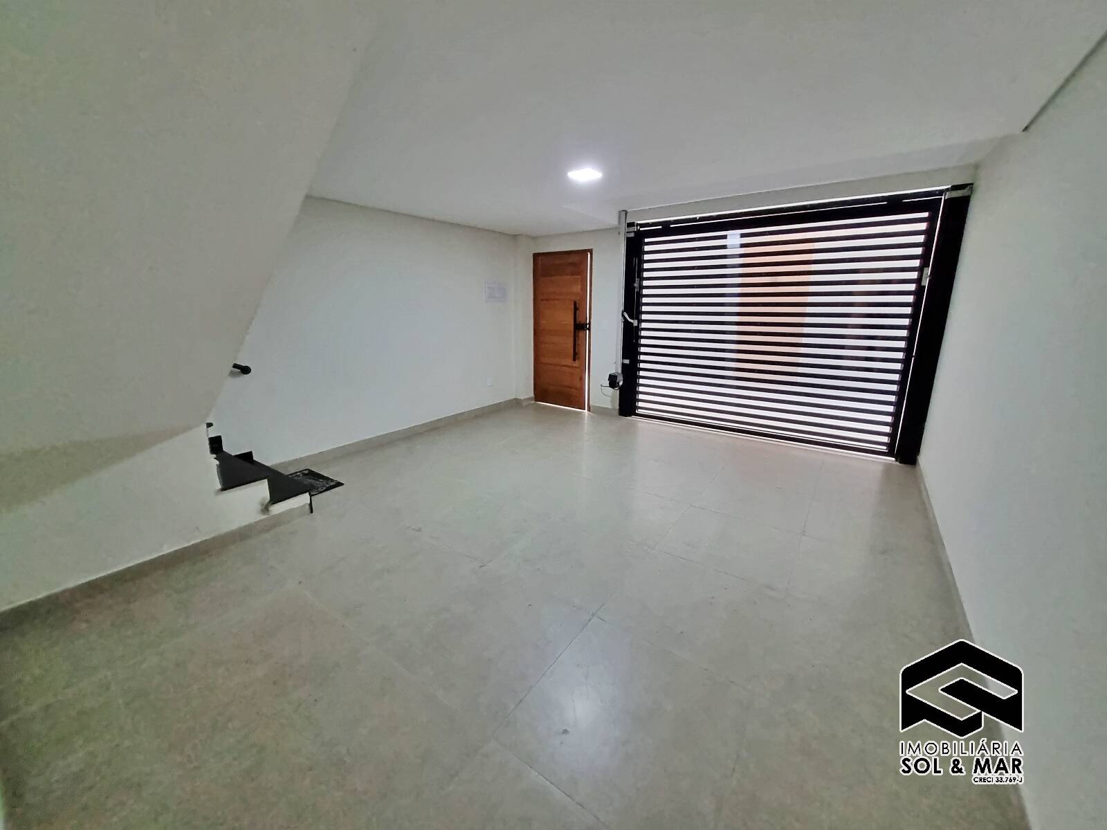 Apartamento à venda com 3 quartos, 140m² - Foto 2