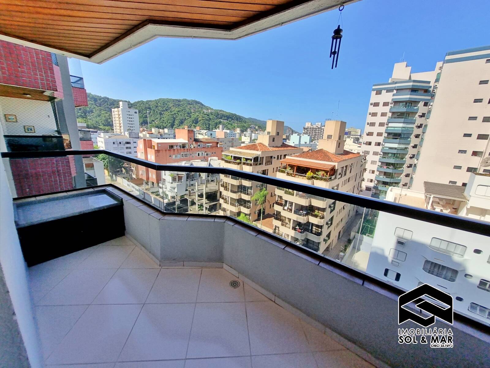 Apartamento à venda com 2 quartos, 75m² - Foto 8