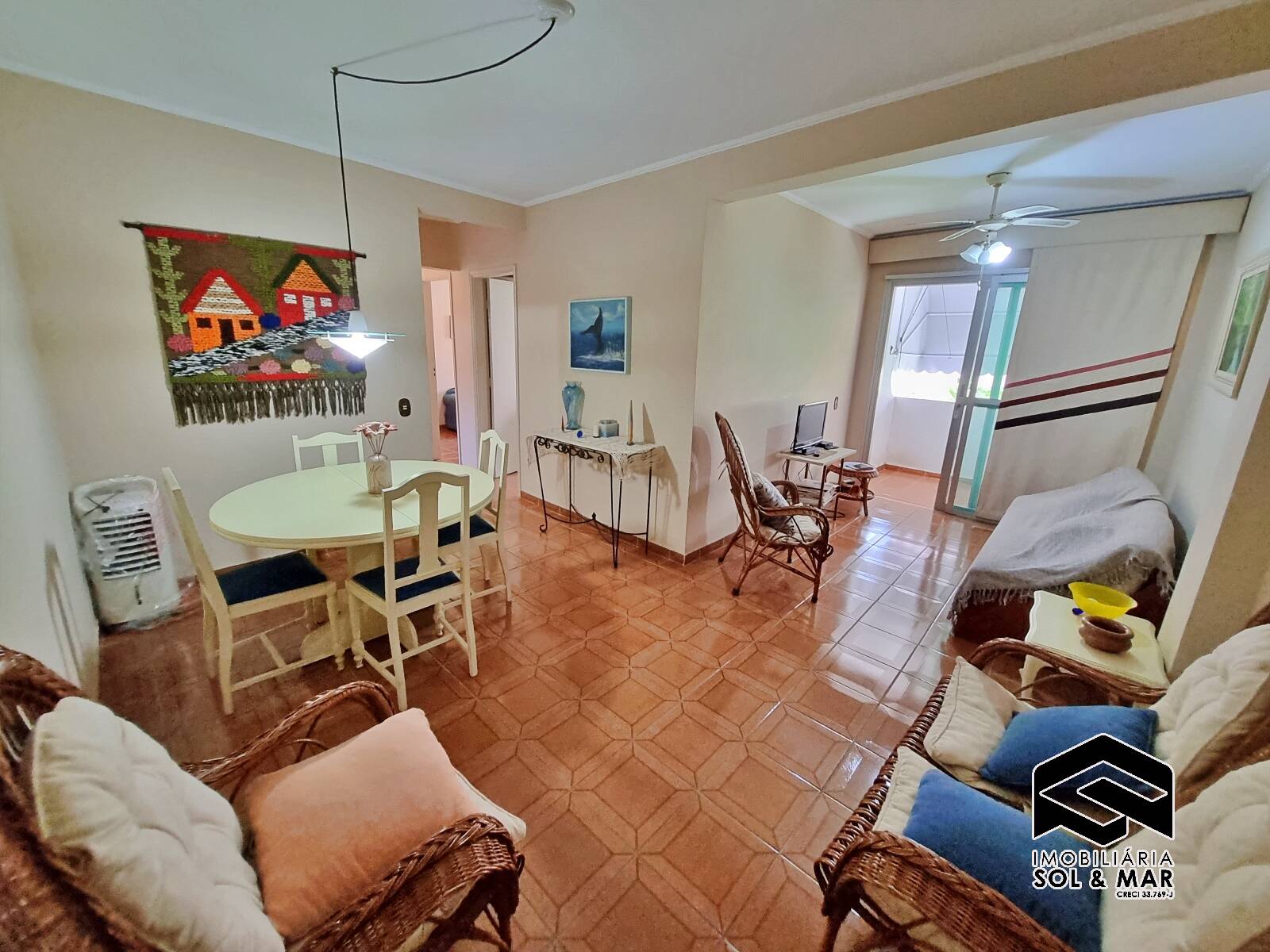 Apartamento à venda com 3 quartos, 77m² - Foto 1