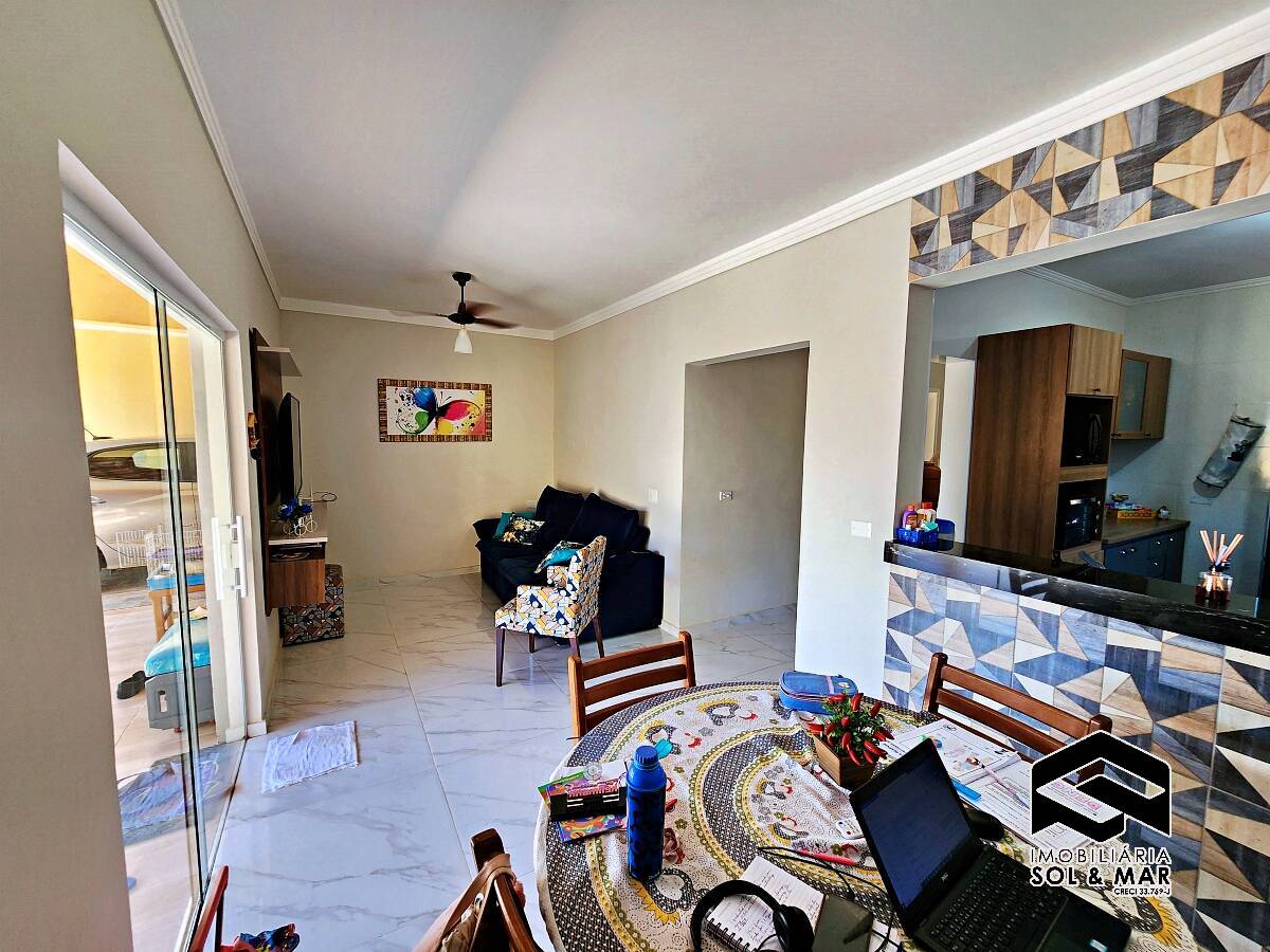 Casa à venda com 3 quartos, 160m² - Foto 1