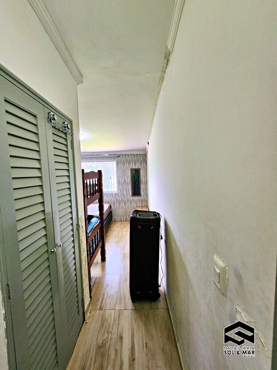 Casa à venda com 4 quartos, 100m² - Foto 15