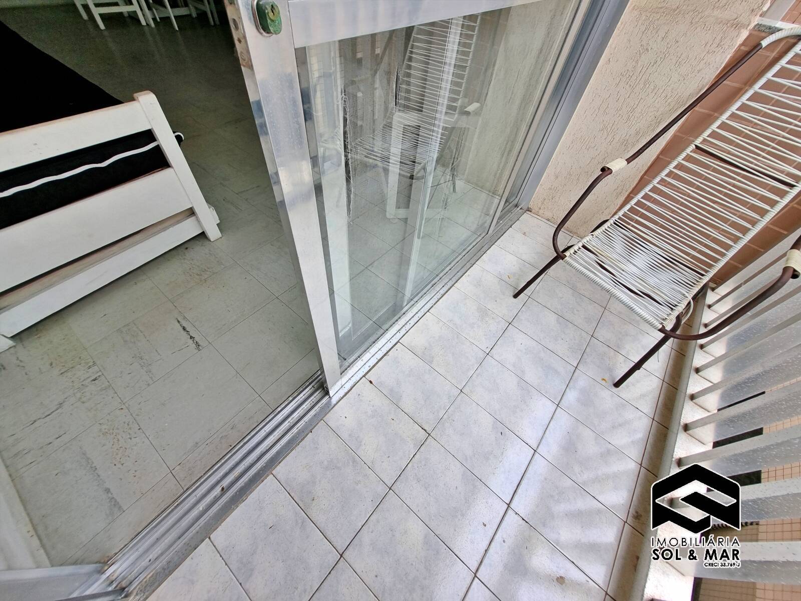 Apartamento à venda com 3 quartos, 70m² - Foto 4