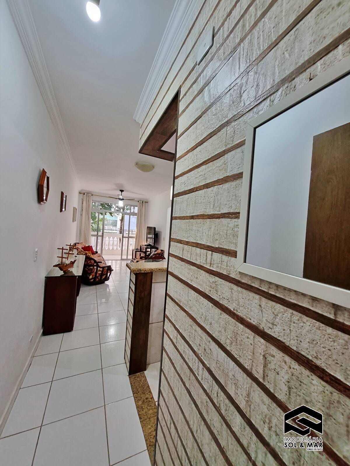 Apartamento à venda com 2 quartos, 70m² - Foto 2