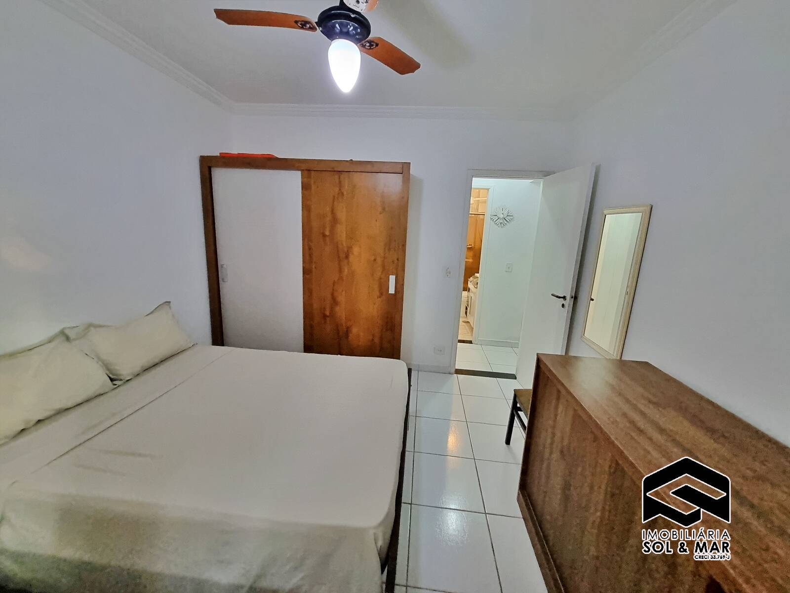 Apartamento à venda com 2 quartos, 70m² - Foto 9