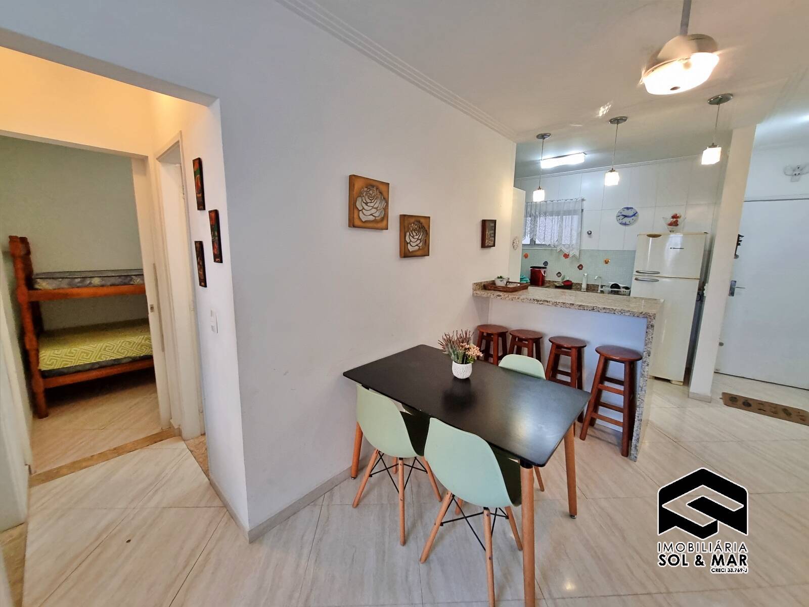 Apartamento à venda com 2 quartos, 70m² - Foto 7