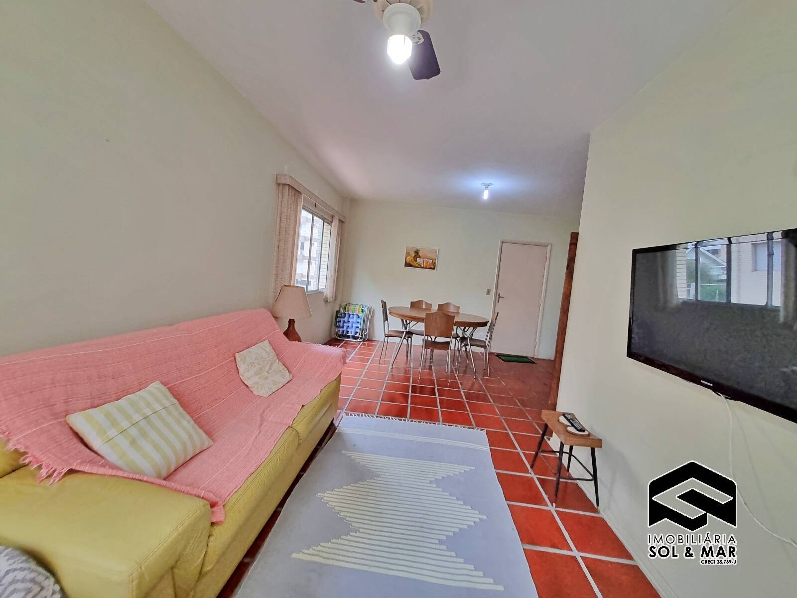 Apartamento à venda com 2 quartos, 75m² - Foto 4