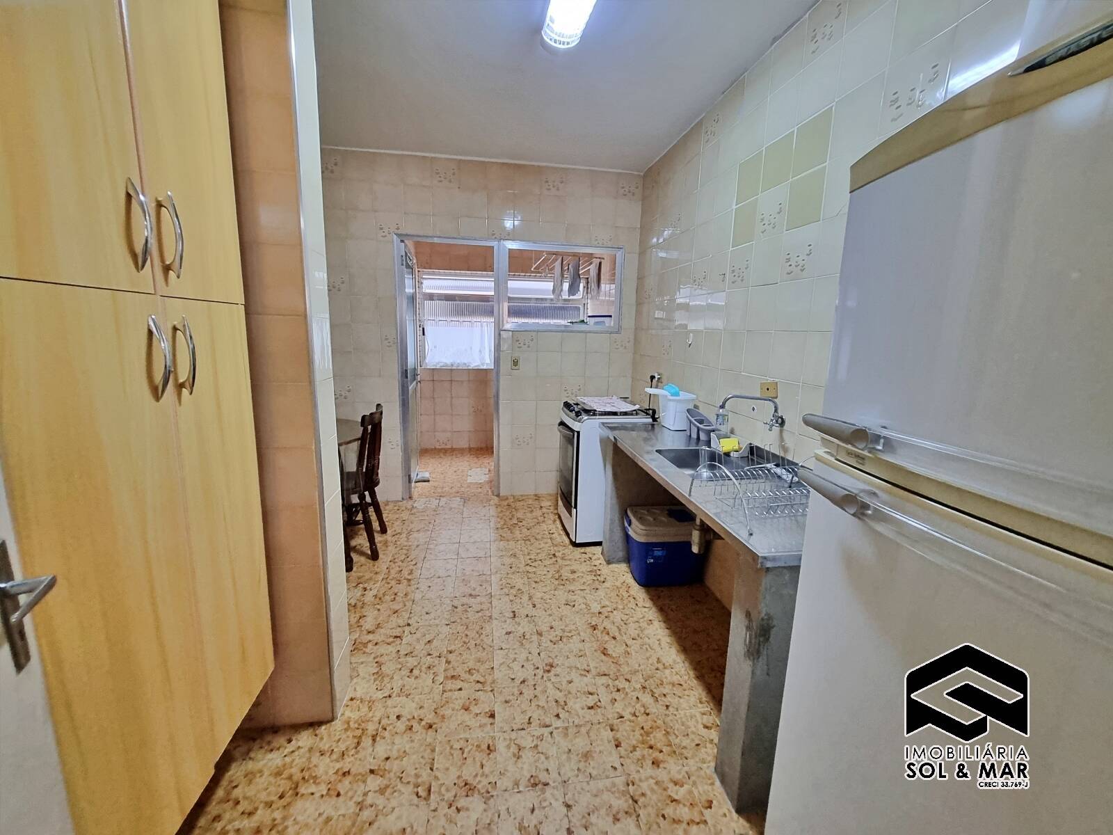 Apartamento à venda com 2 quartos, 75m² - Foto 11