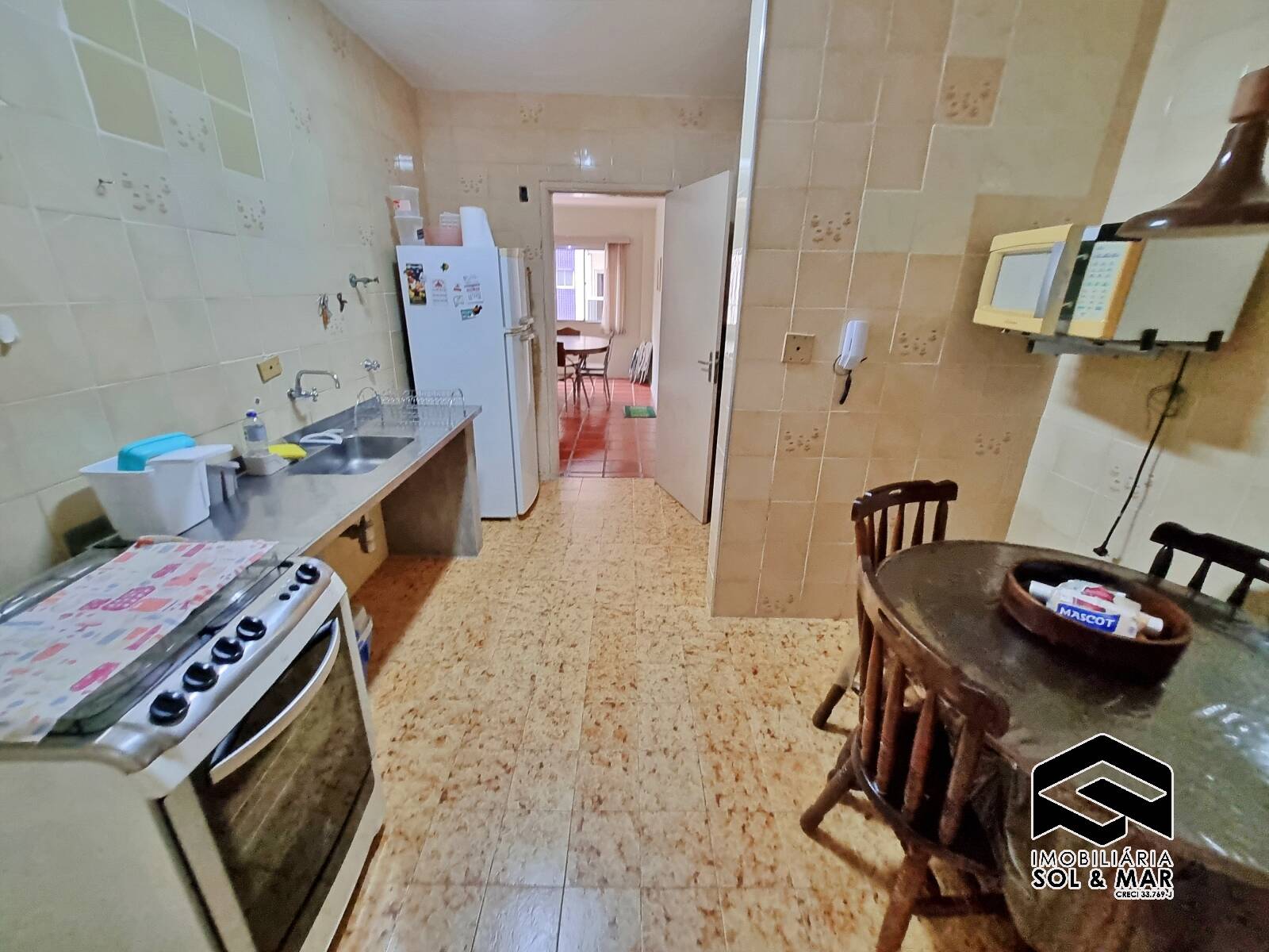 Apartamento à venda com 2 quartos, 75m² - Foto 13