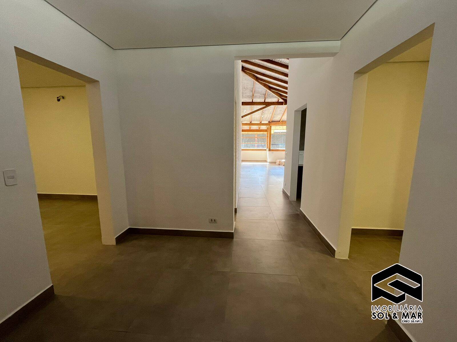 Casa à venda com 4 quartos, 320m² - Foto 12