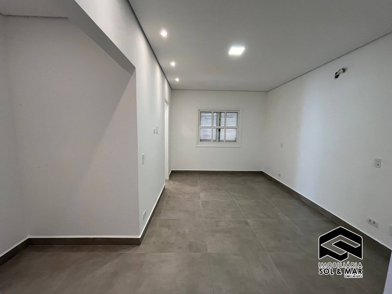 Casa à venda com 4 quartos, 320m² - Foto 13