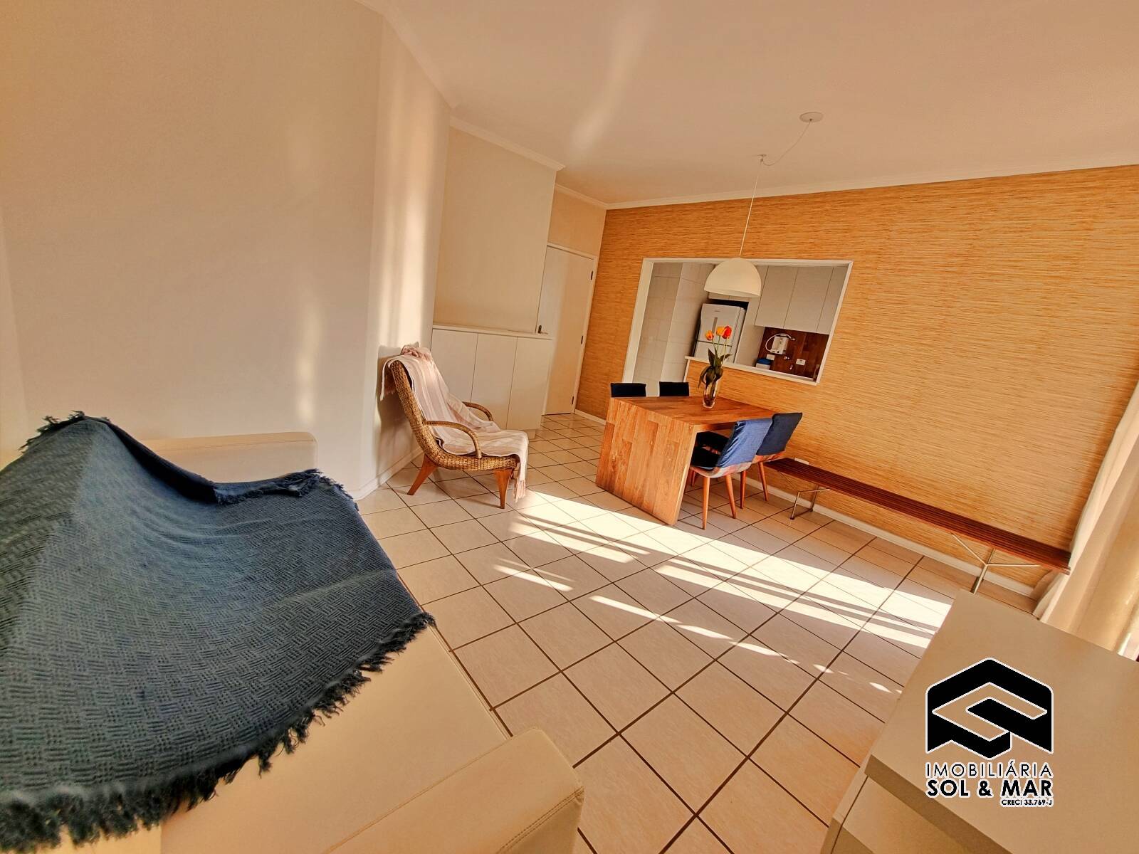 Apartamento à venda e aluguel com 2 quartos, 75m² - Foto 2