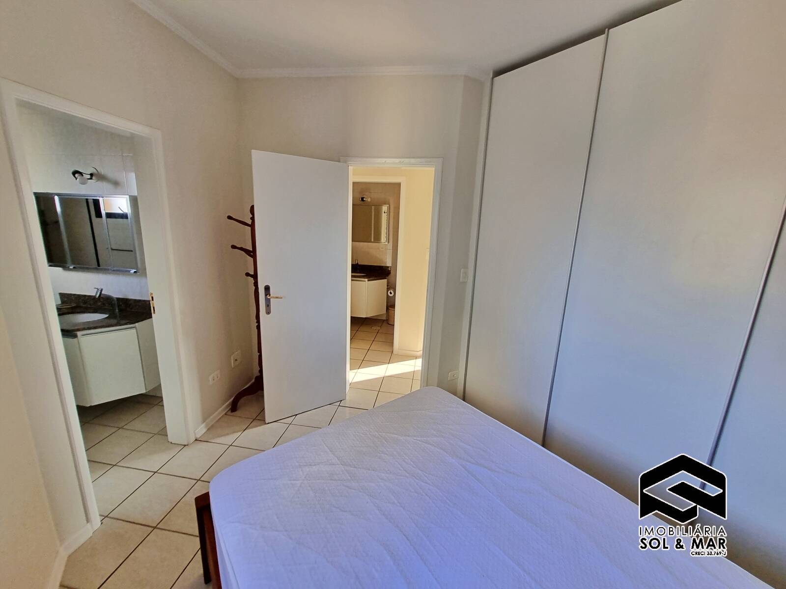 Apartamento à venda e aluguel com 2 quartos, 75m² - Foto 7