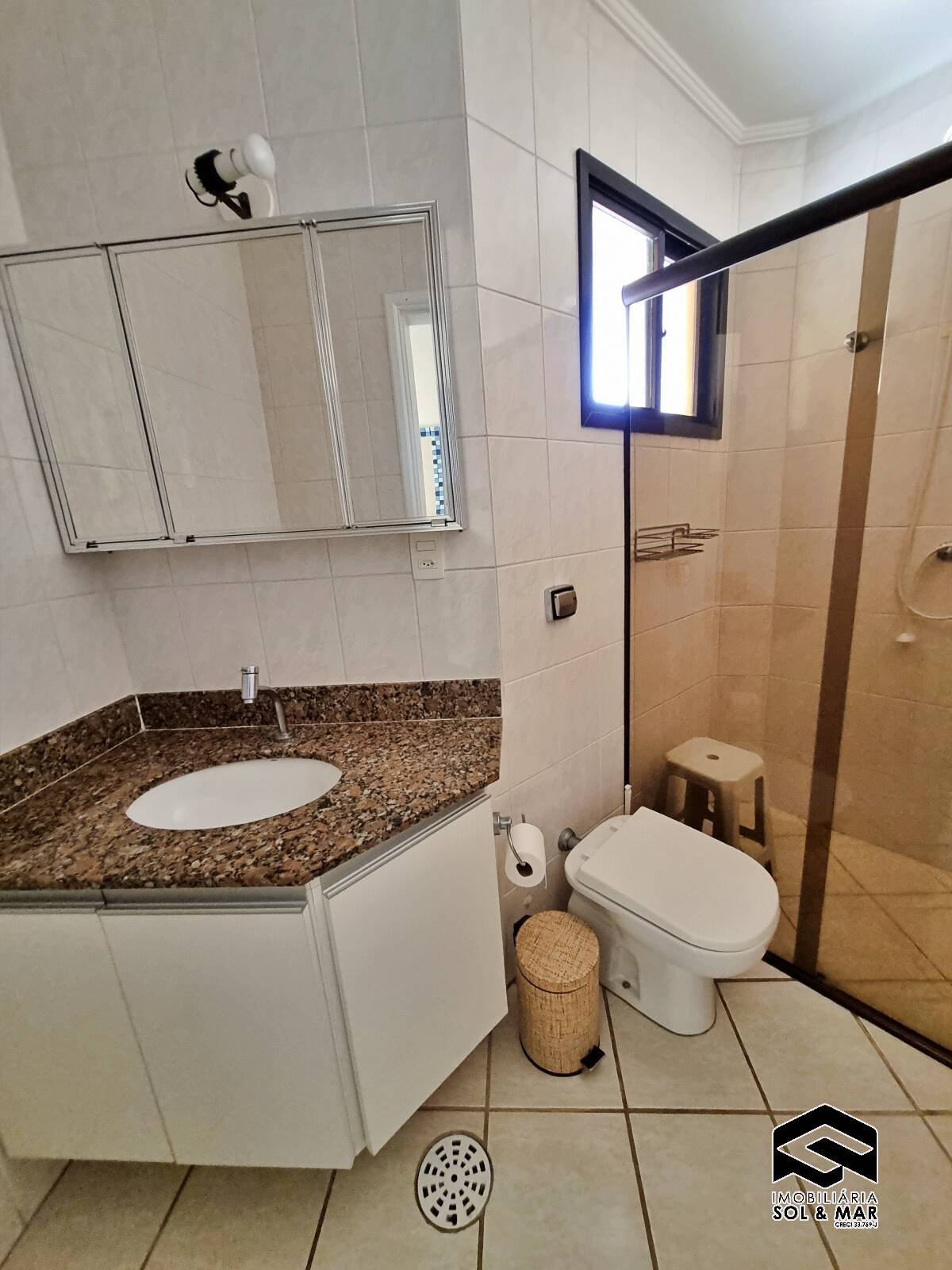 Apartamento à venda e aluguel com 2 quartos, 75m² - Foto 11