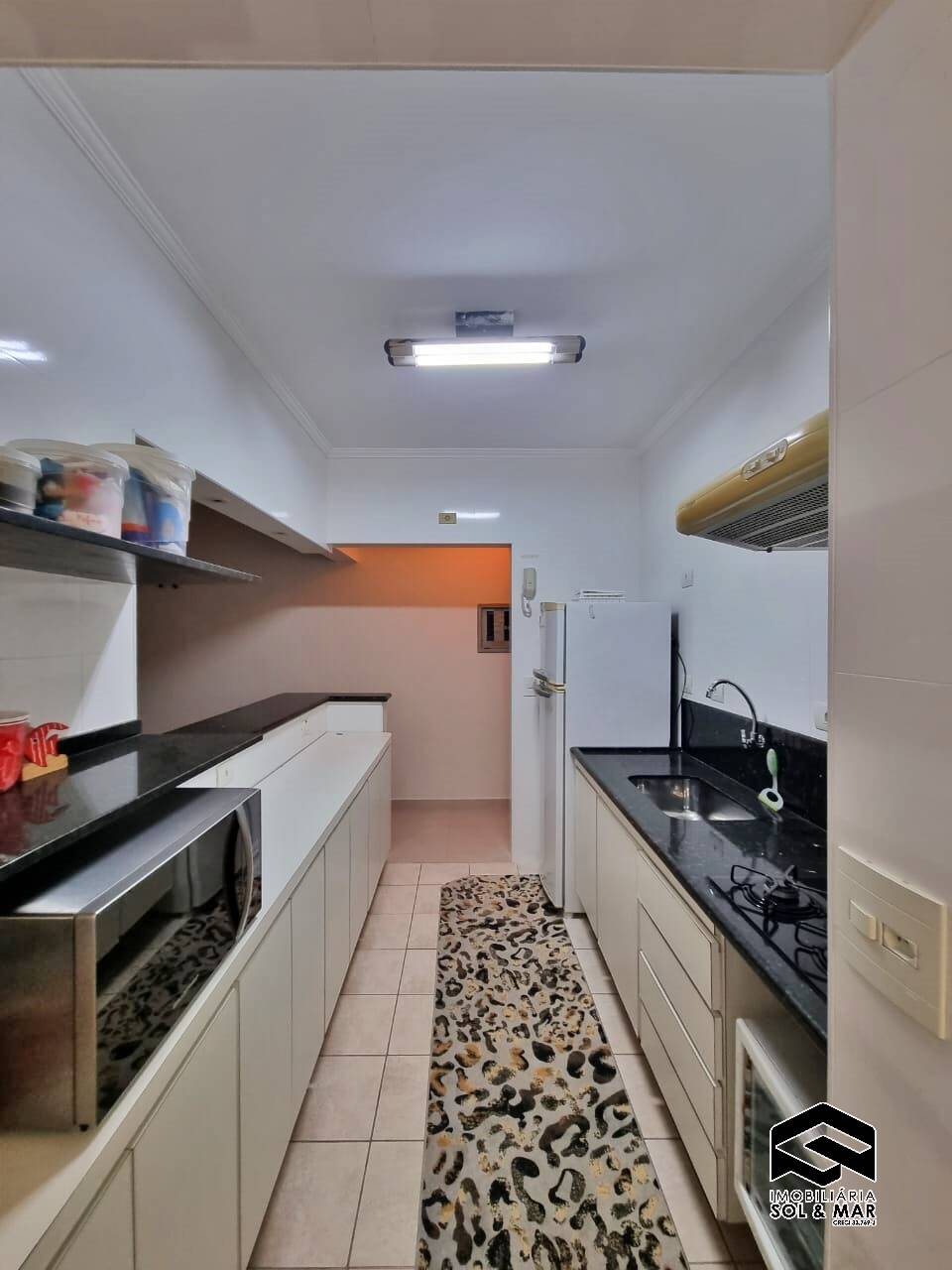 Apartamento à venda com 2 quartos, 70m² - Foto 9