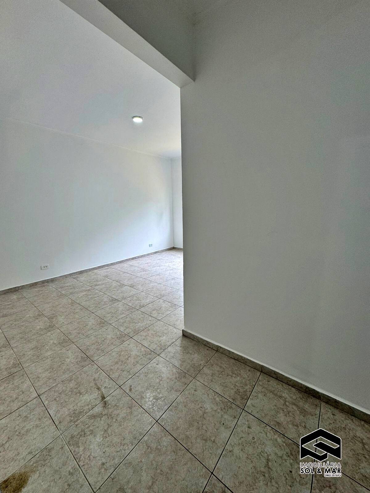 Apartamento à venda com 2 quartos, 65m² - Foto 2