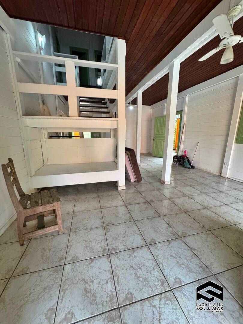 Casa à venda e aluguel com 3 quartos, 200m² - Foto 7