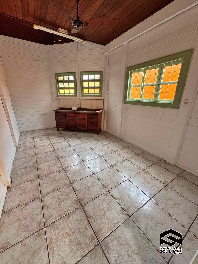 Casa à venda e aluguel com 3 quartos, 200m² - Foto 15