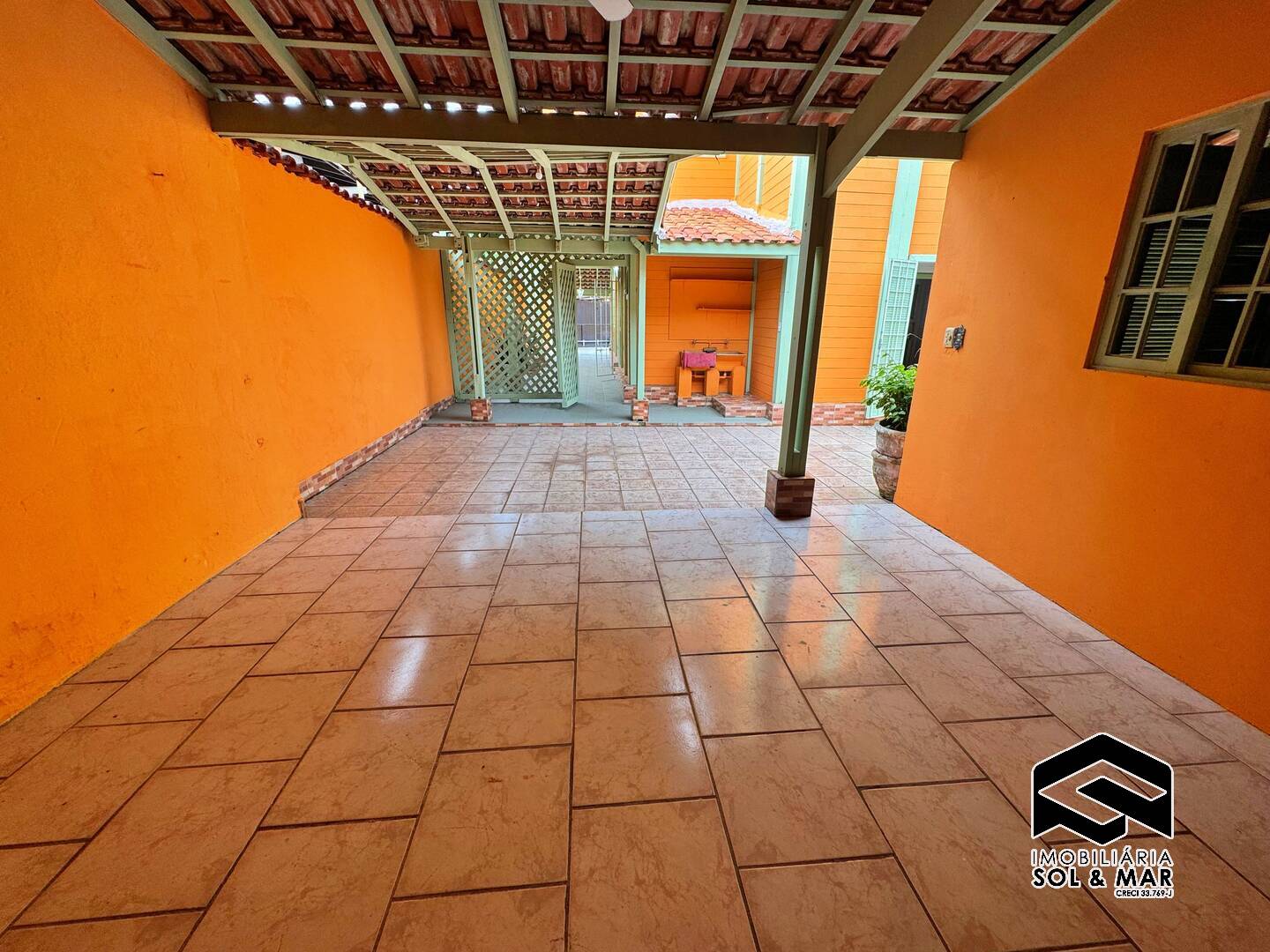 Casa à venda e aluguel com 3 quartos, 200m² - Foto 22