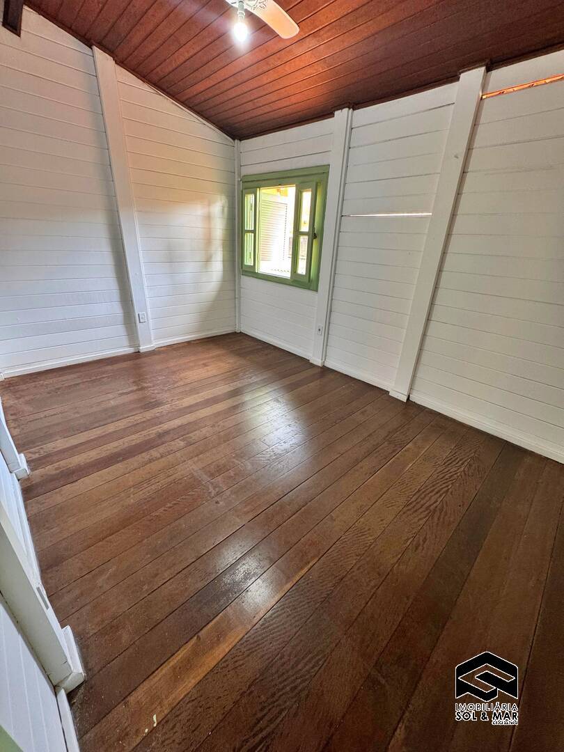 Casa à venda e aluguel com 3 quartos, 200m² - Foto 36