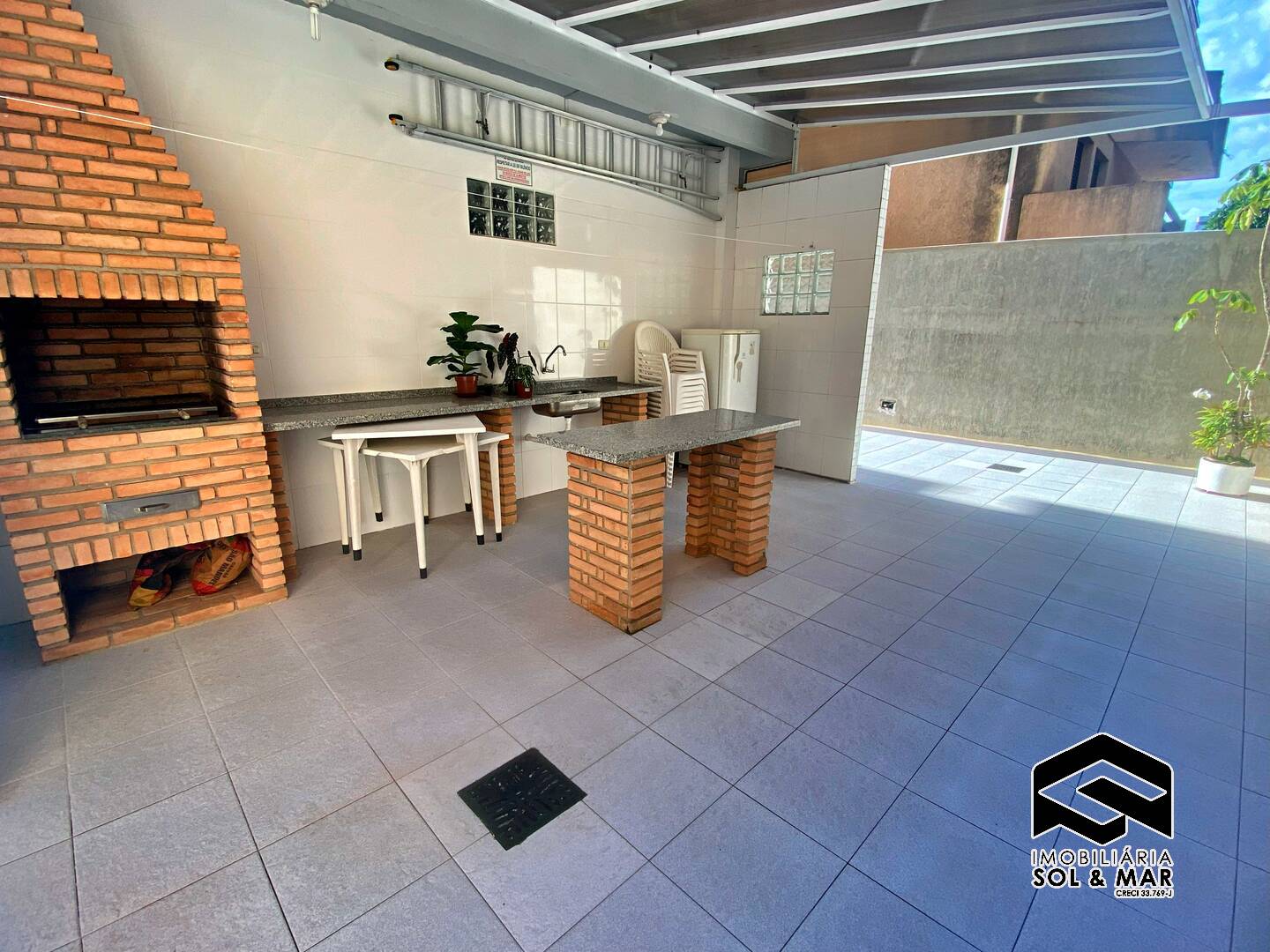 Apartamento para alugar com 2 quartos, 62m² - Foto 17