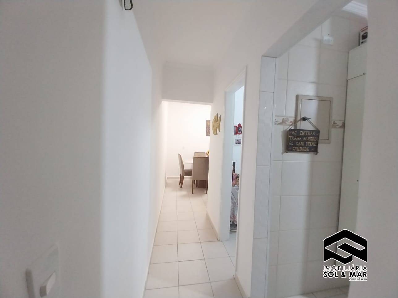 Apartamento à venda com 3 quartos, 67m² - Foto 2