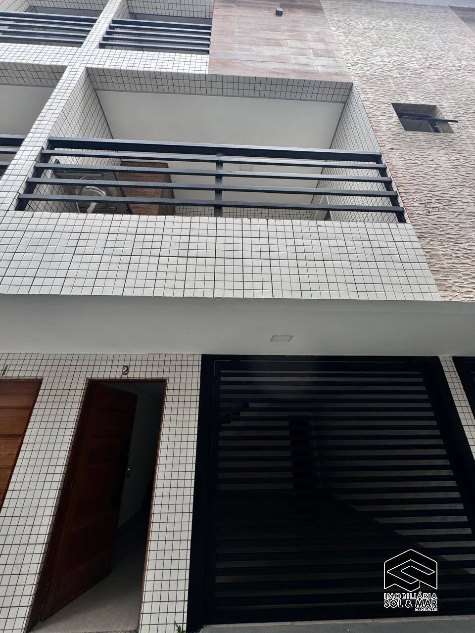 Casa à venda e aluguel com 3 quartos, 140m² - Foto 2