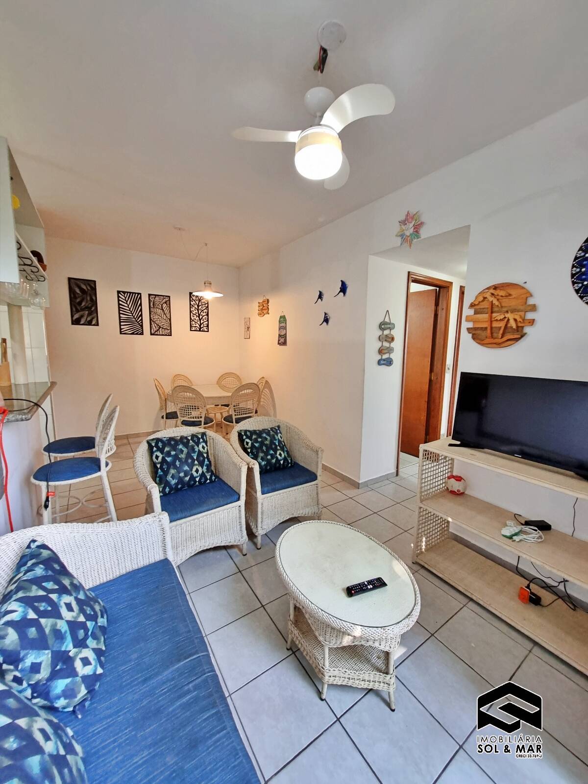 Apartamento à venda com 2 quartos, 65m² - Foto 3