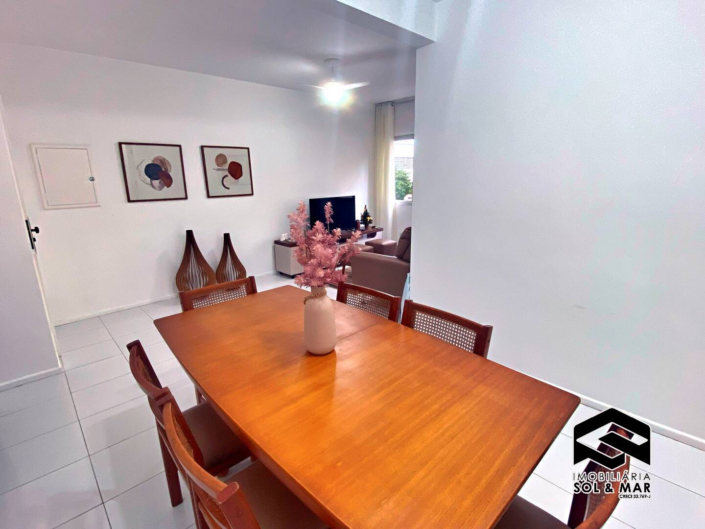 Apartamento à venda e aluguel com 2 quartos, 72m² - Foto 2