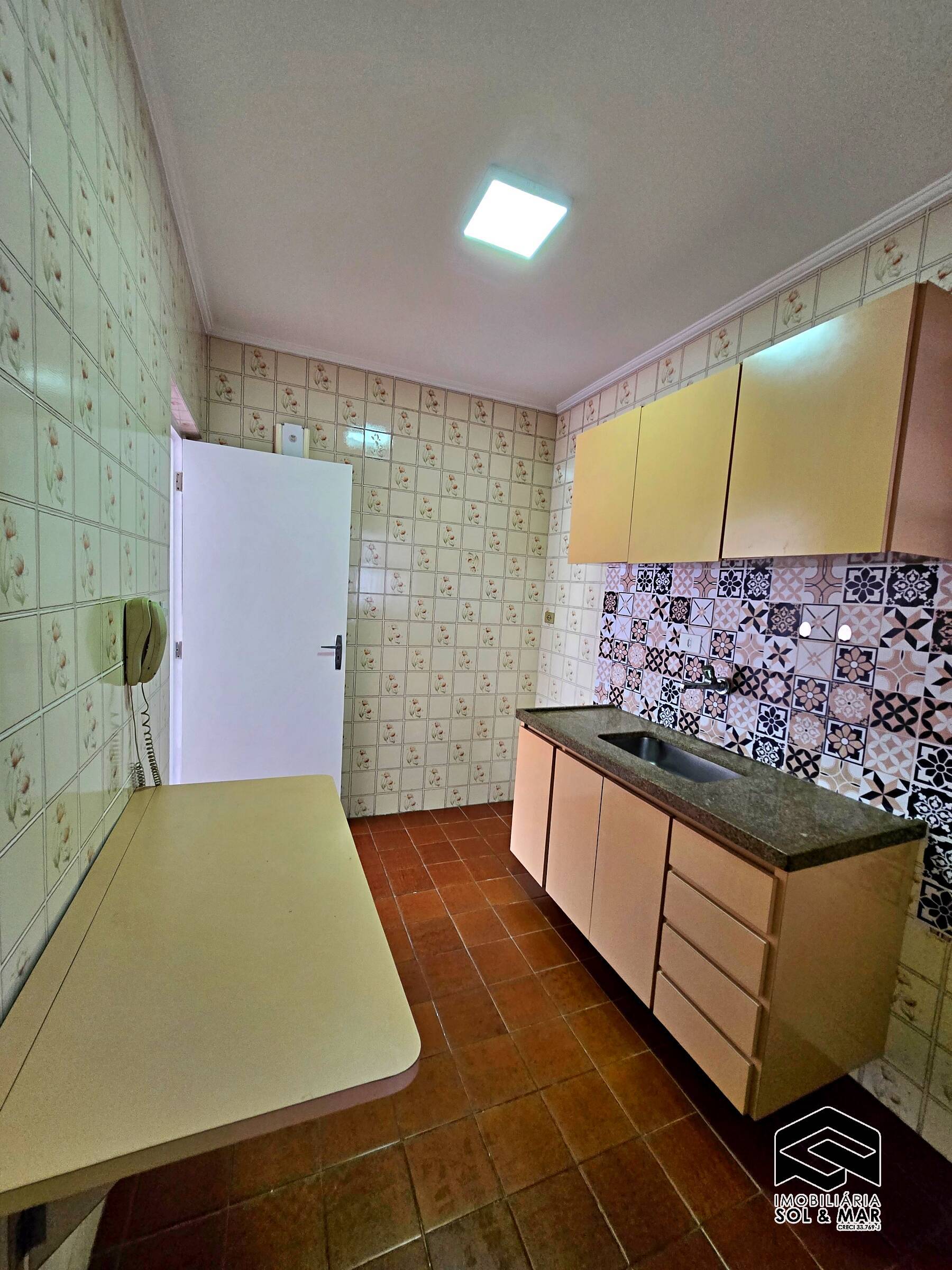 Apartamento para alugar com 2 quartos, 65m² - Foto 10