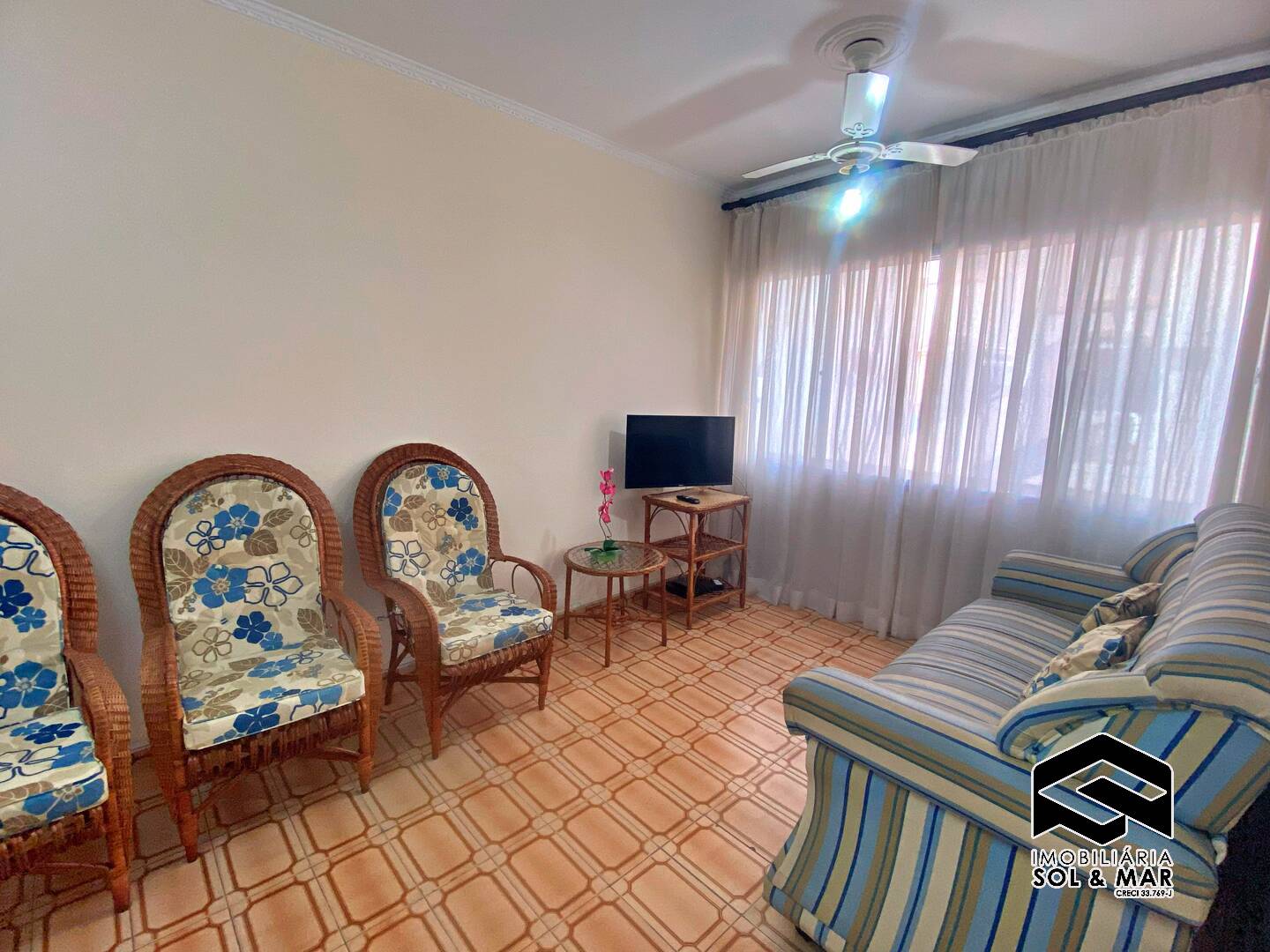 Apartamento à venda com 3 quartos, 74m² - Foto 4