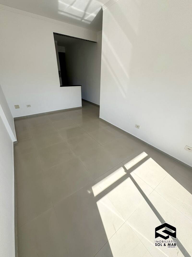 Casa à venda com 3 quartos, 75m² - Foto 3