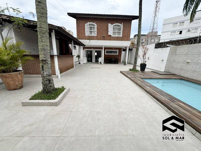 Casa à venda com 4 quartos, 500m² - Foto 2