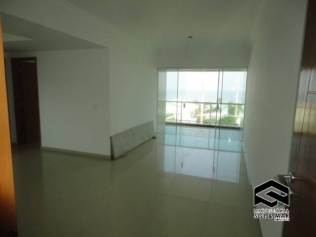 Apartamento à venda com 3 quartos, 96m² - Foto 2